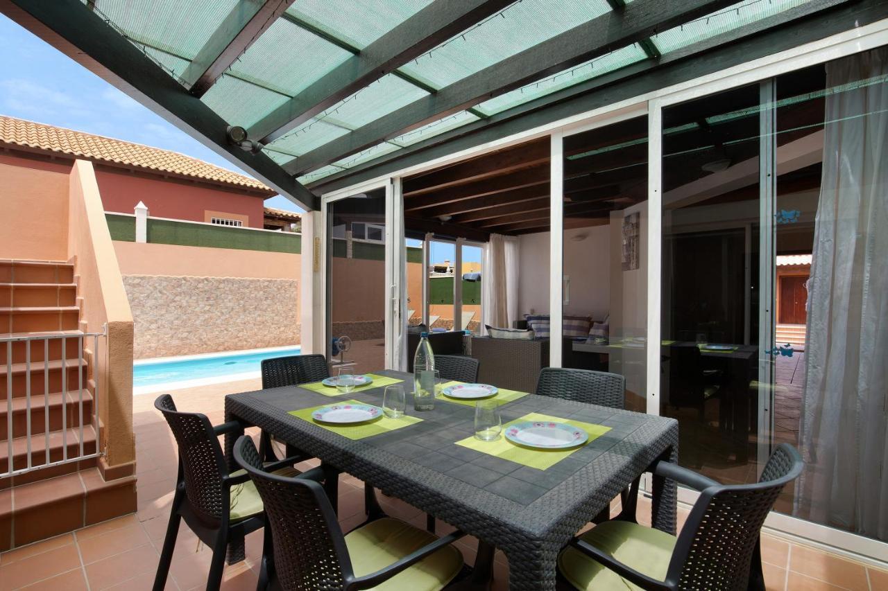 Villa Contenta คอร์ราเลโฮ ภายนอก รูปภาพ