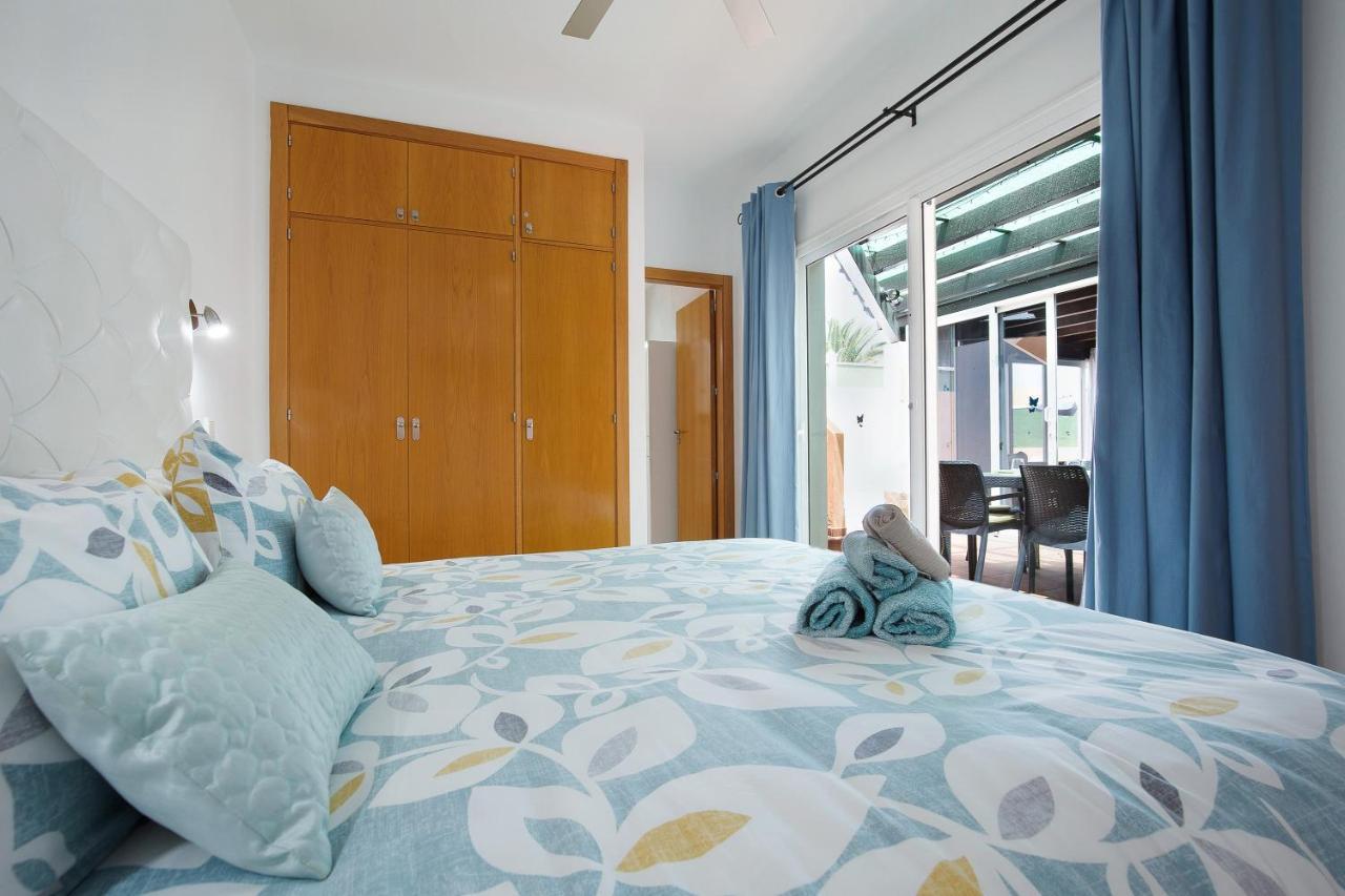 Villa Contenta คอร์ราเลโฮ ภายนอก รูปภาพ